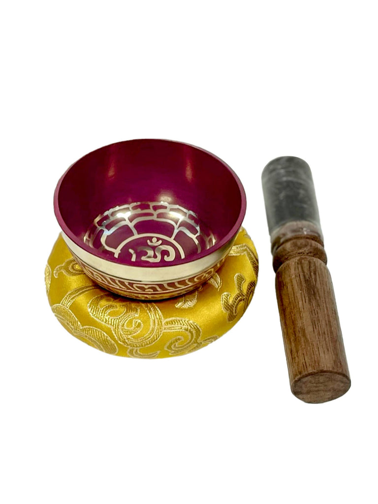 Om Mantra Singing Bowl : Medium (4