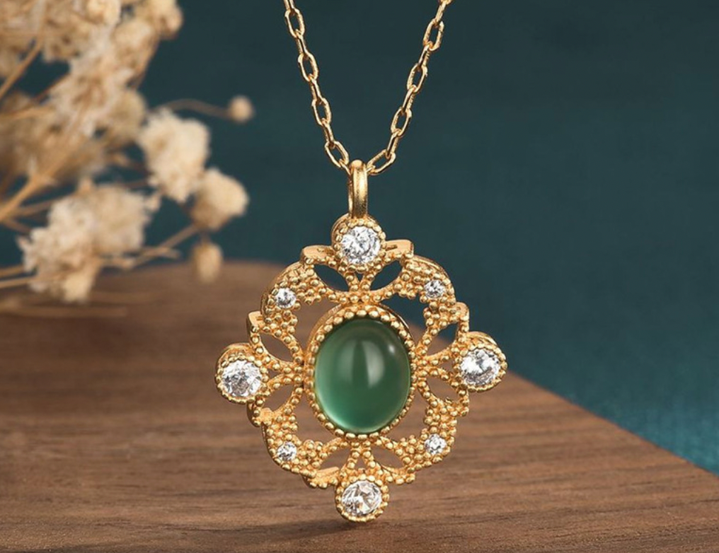 Queen Jade Necklace