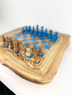 Olive Wood Resin Chess Board: Green / 17-18