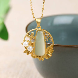 A Spring Theme Jade Necklace