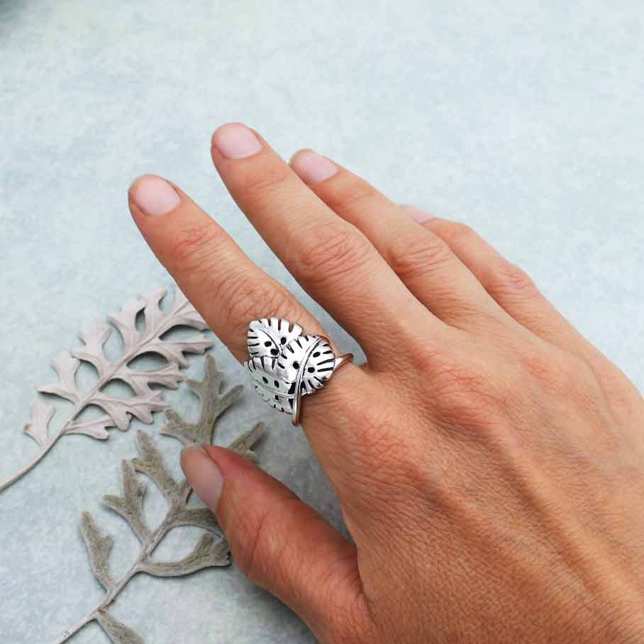 Sterling Silver Monstera Leaves Ring: 8